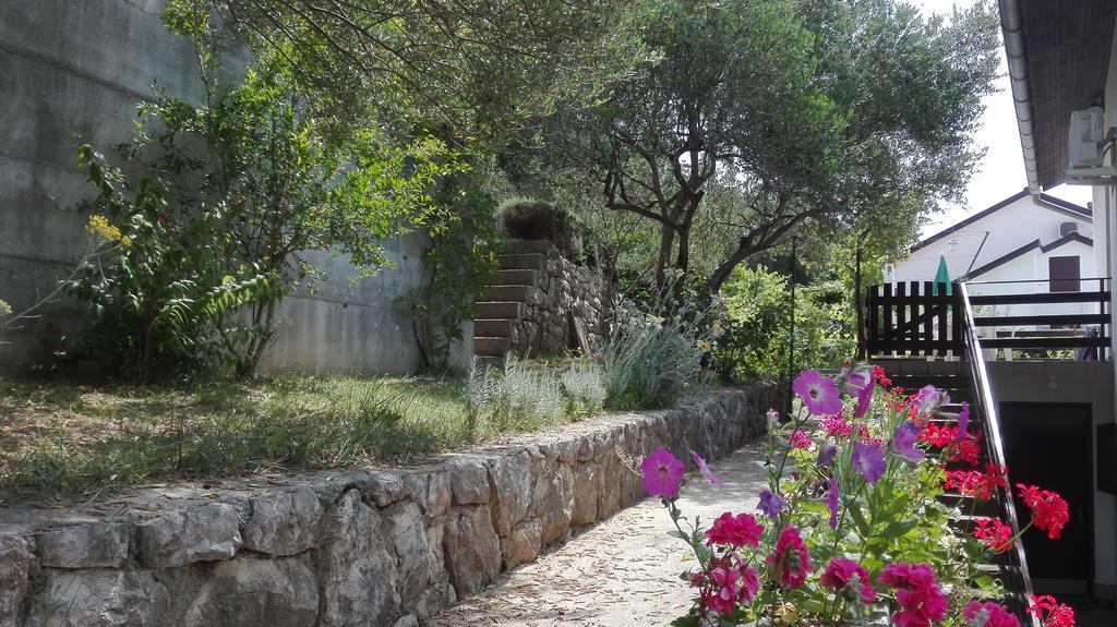Apartments Bojana Rab Supetarska Draga Exterior photo