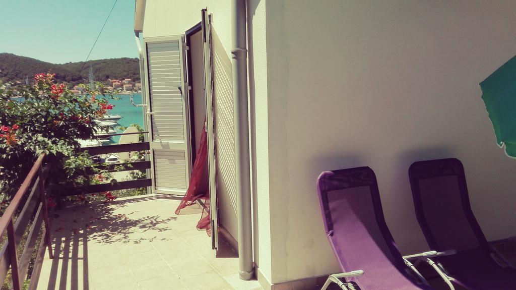 Apartments Bojana Rab Supetarska Draga Exterior photo